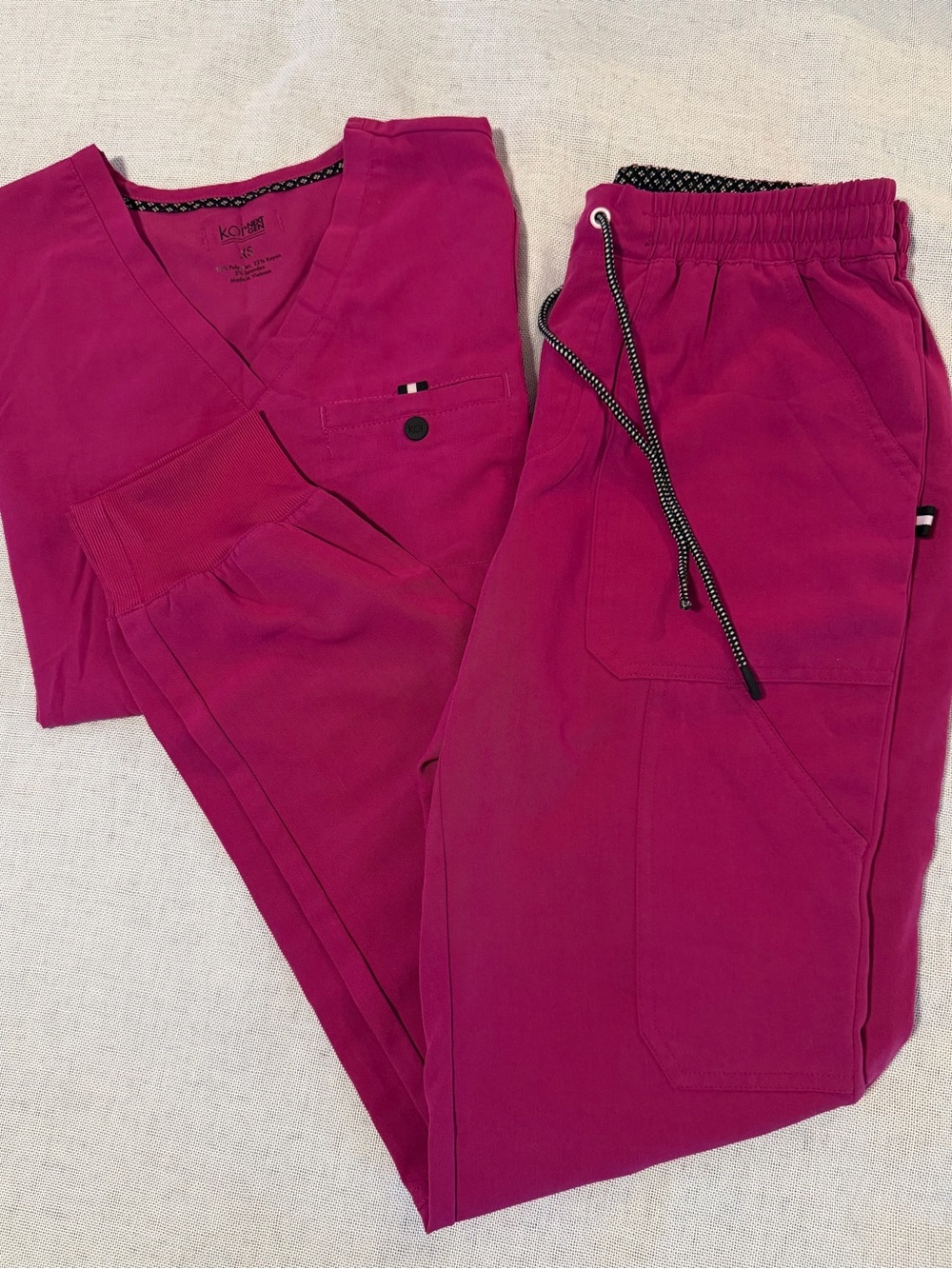 Koi scrub set